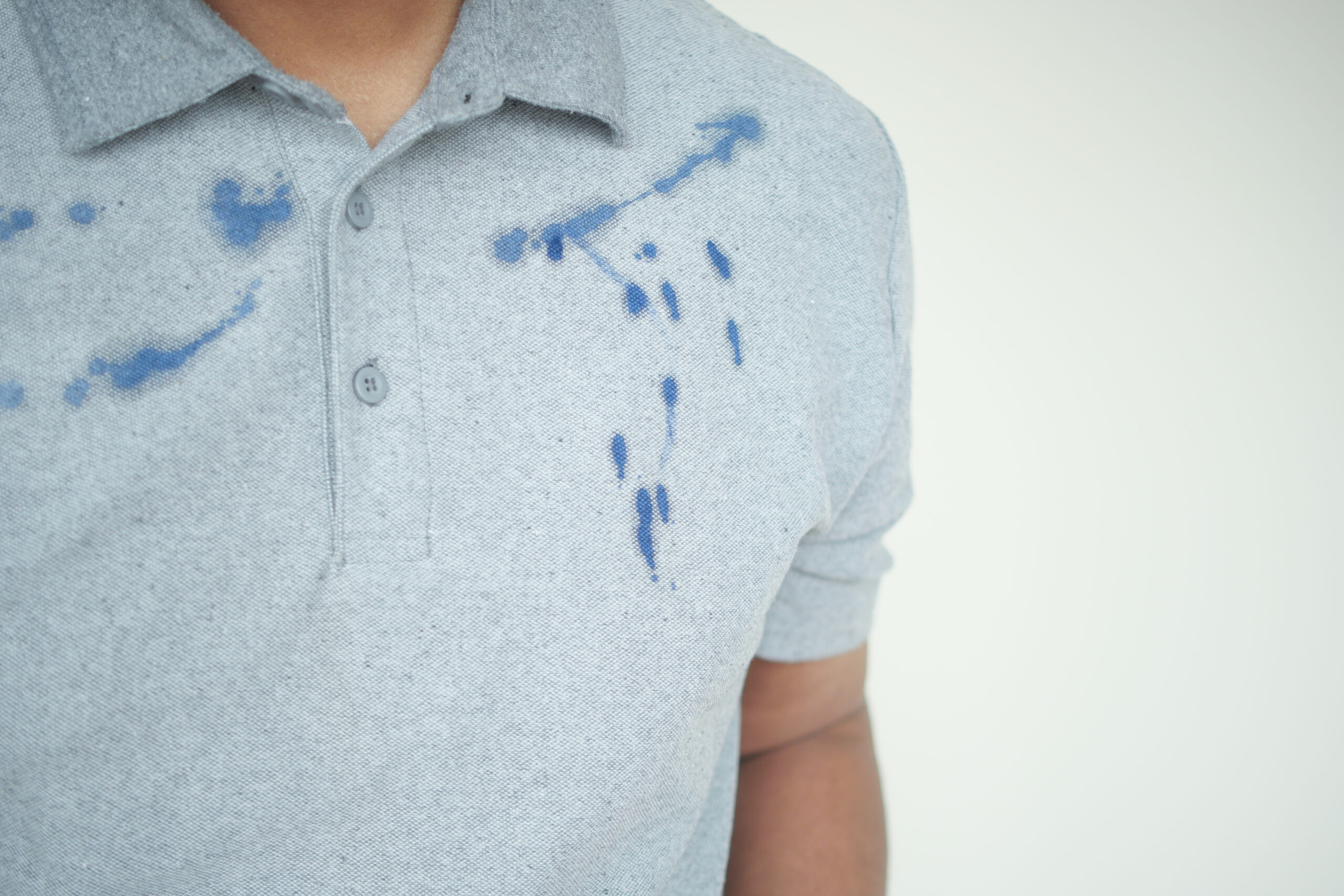 Effective Methods to Remove Ink Stains from Clothes and Leather